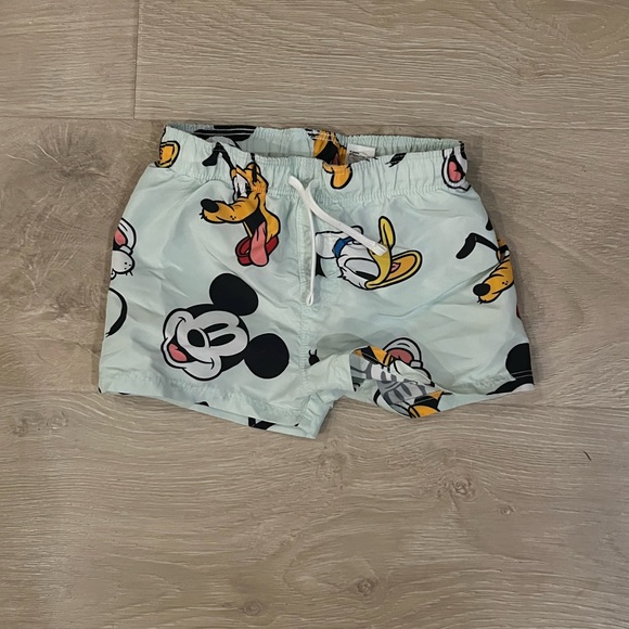 HM Boys Disney, Mickey swim Trunks - Picture 3 of 3